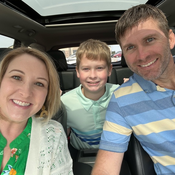 Meet your Posher, Tiffany - Picture 1 of 1